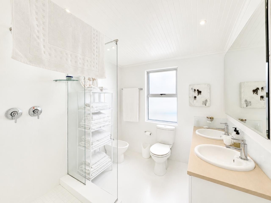 To Let 3 Bedroom Property for Rent in Clifton Western Cape